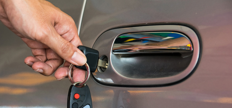Car door lock repair in Waverly